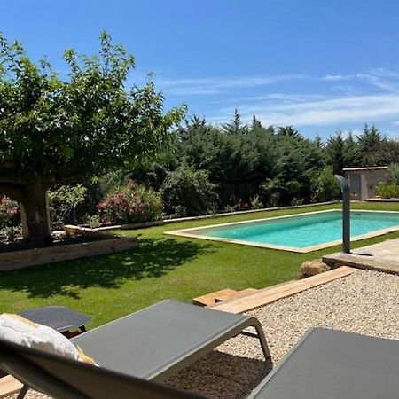Une Nuit En Luberon Puyvert Екстер'єр фото